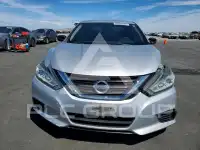 2017 Nissan ALTIMA photo
