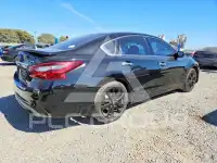 2017 Nissan ALTIMA photo