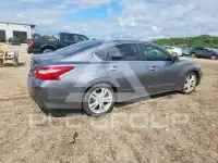 2017 Nissan ALTIMA фото