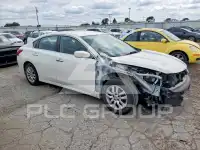 2017 Nissan ALTIMA фото