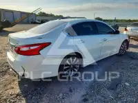 2017 Nissan ALTIMA фото