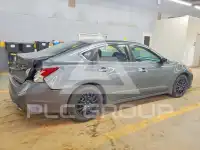 2017 Nissan ALTIMA фото