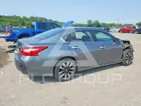2017 Nissan ALTIMA photo