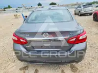 2017 Nissan ALTIMA фото