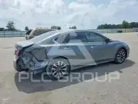 2017 Nissan ALTIMA photo