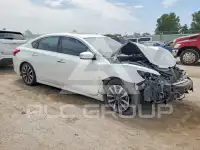 2017 Nissan ALTIMA фото