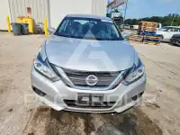 2017 Nissan ALTIMA фото