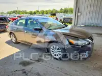 2017 Nissan ALTIMA фото