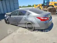 2017 Nissan ALTIMA photo
