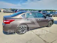 2017 Nissan ALTIMA фото
