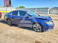 2017 Nissan ALTIMA фото