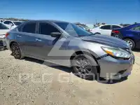 2017 Nissan ALTIMA photo