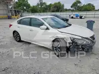2017 Nissan ALTIMA фото
