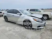 2017 Nissan ALTIMA фото