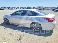 2017 Nissan ALTIMA фото
