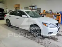 2017 Nissan ALTIMA фото
