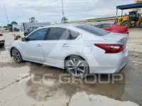 2017 Nissan ALTIMA photo