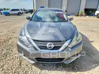 2017 Nissan ALTIMA photo