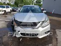 2017 Nissan ALTIMA фото