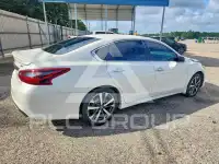 2017 Nissan ALTIMA photo
