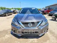 2017 Nissan ALTIMA фото