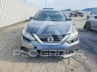 2017 Nissan ALTIMA photo