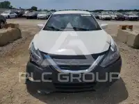 2017 Nissan ALTIMA фото
