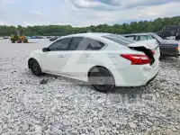 2017 Nissan ALTIMA фото