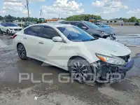 2017 Nissan ALTIMA фото
