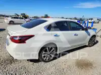2017 Nissan ALTIMA фото