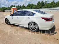 2017 Nissan ALTIMA фото