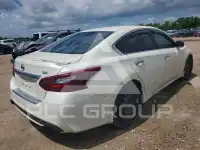 2017 Nissan ALTIMA фото