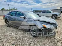 2017 Nissan ALTIMA фото