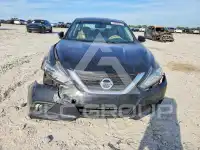 2017 Nissan ALTIMA фото