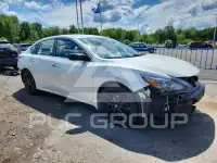 2017 Nissan ALTIMA фото