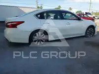 2017 Nissan ALTIMA фото