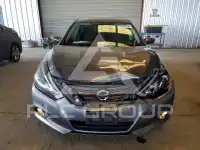 2017 Nissan ALTIMA photo