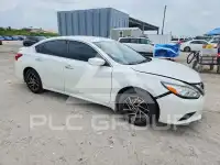 2017 Nissan ALTIMA фото