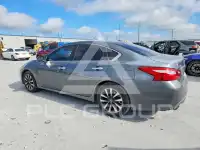 2017 Nissan ALTIMA photo