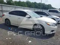 2017 Nissan ALTIMA фото
