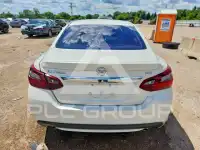 2017 Nissan ALTIMA фото