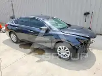 2017 Nissan ALTIMA photo