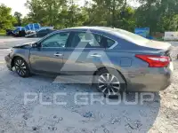 2017 Nissan ALTIMA фото