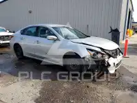 2017 Nissan ALTIMA фото