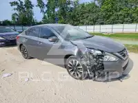 2017 Nissan ALTIMA фото