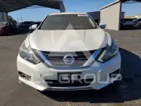 2017 Nissan ALTIMA photo
