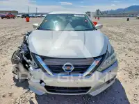 2017 Nissan ALTIMA фото