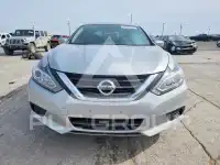2017 Nissan ALTIMA фото