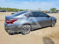 2017 Nissan ALTIMA фото