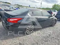 2017 Nissan ALTIMA фото